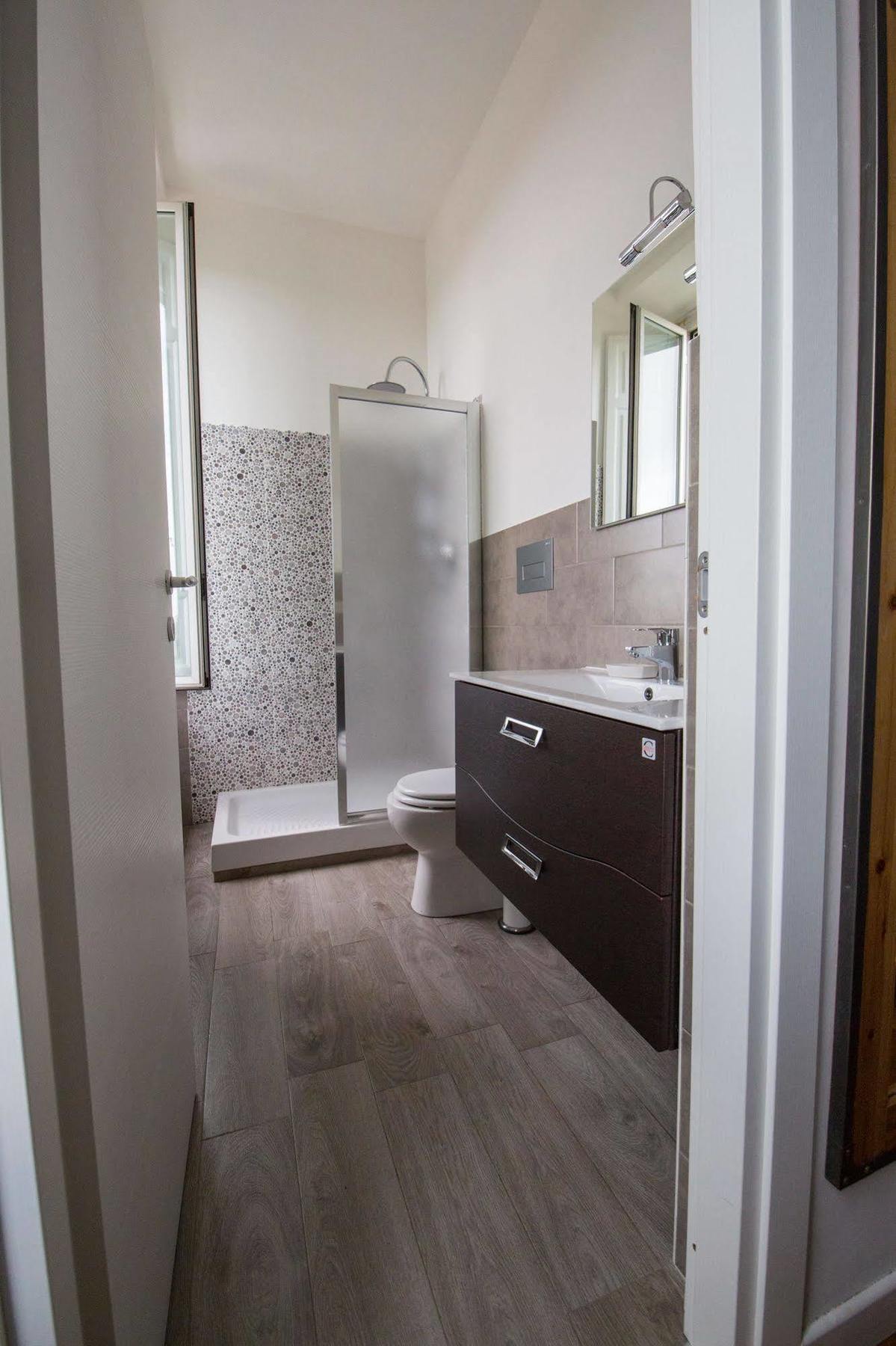 רומא Urban Pine Rooms מראה חיצוני תמונה