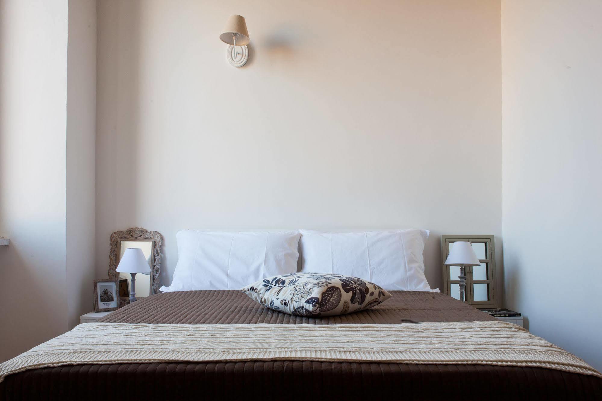 רומא Urban Pine Rooms מראה חיצוני תמונה