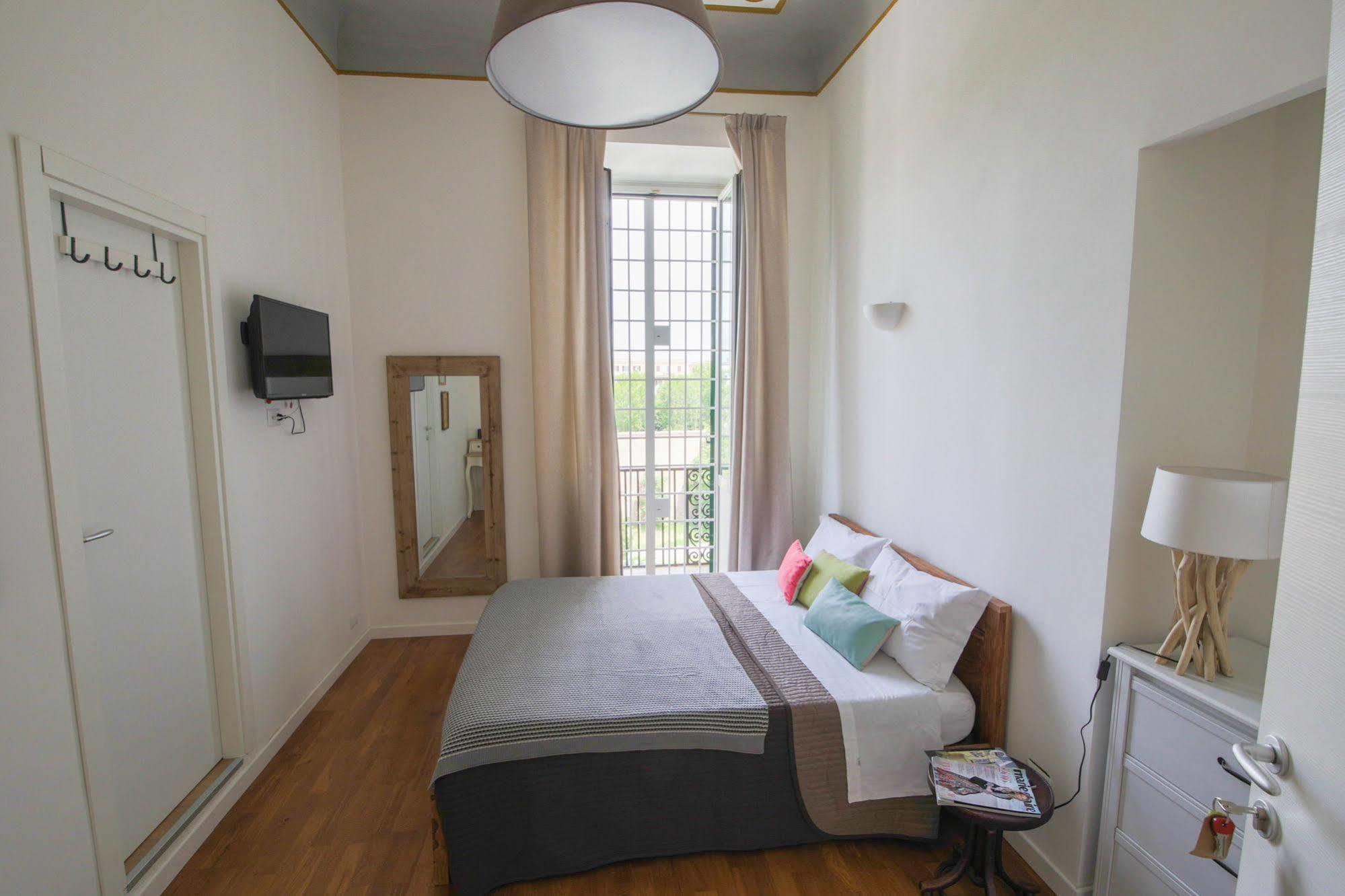 רומא Urban Pine Rooms מראה חיצוני תמונה