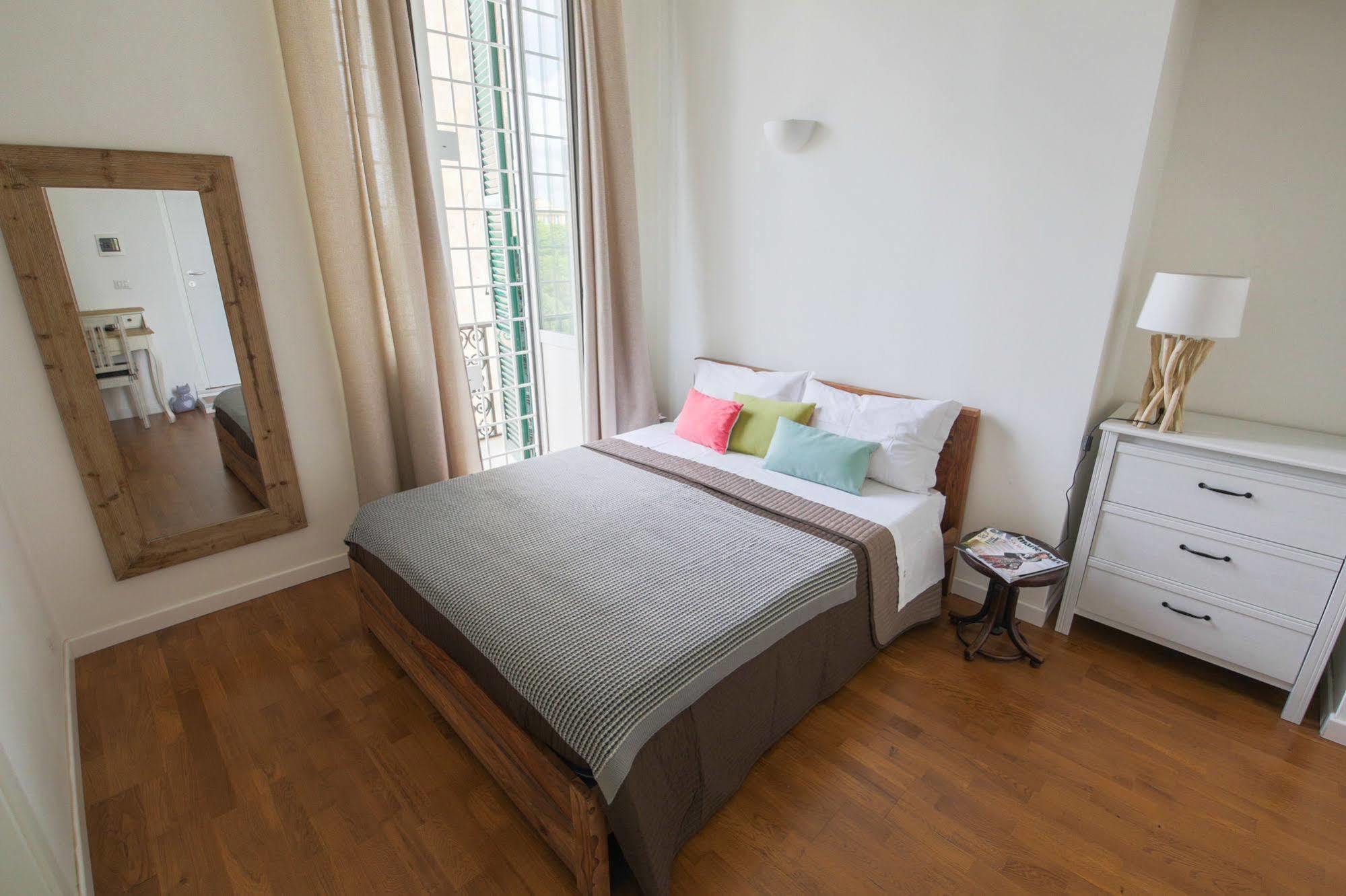 רומא Urban Pine Rooms מראה חיצוני תמונה
