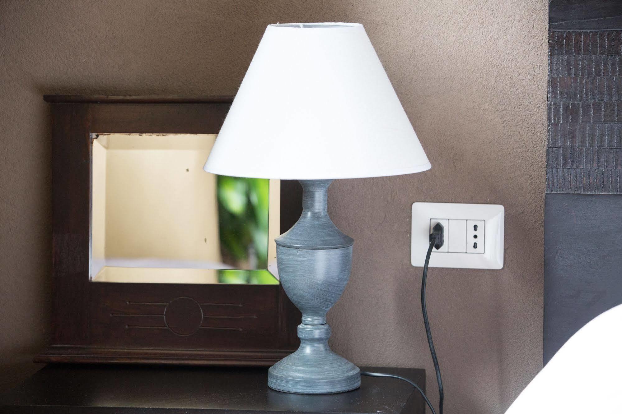 רומא Urban Pine Rooms מראה חיצוני תמונה